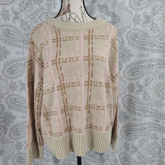 #0386 Design history sweater size Medium - Picture 3 of 9